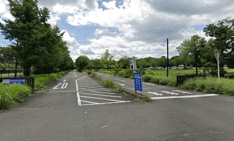 昭和記念公園砂川口駐車場